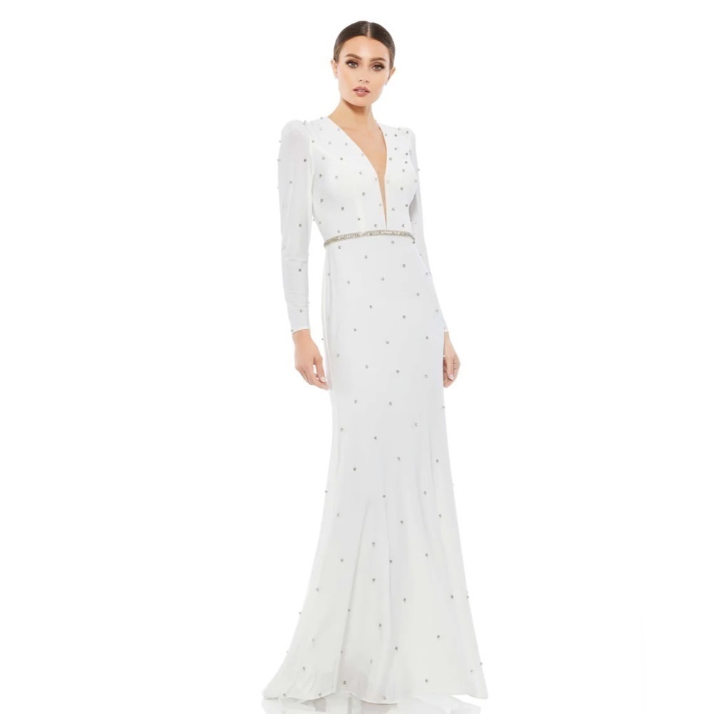 Mac Duggal 67874 NWT BELTED JEWEL ENCRUSTED PLUNGE NECK LONG SLEEVE GOWN